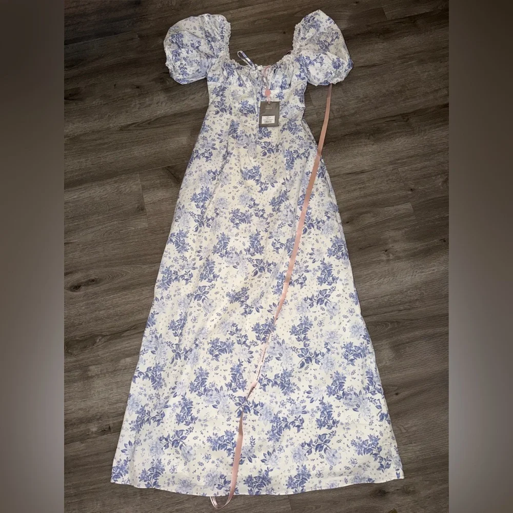 HOUSE OF CB Felizia Floral Puff Sleeve Maxi Dress - Picture 11 of 16